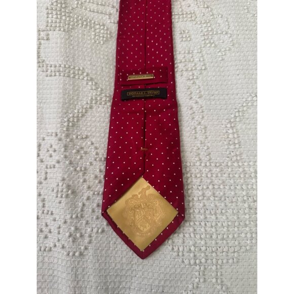 Donald J. Trump Signature Collection Red Polka Dot Tie Silk Mens Formalwear Clas - Picture 2 of 5